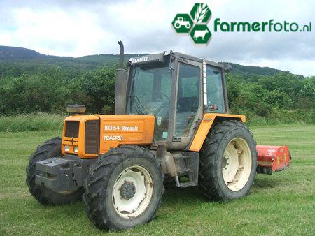 Renault tractor