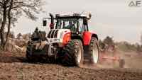 Wallpaper Steyr CVT 6135